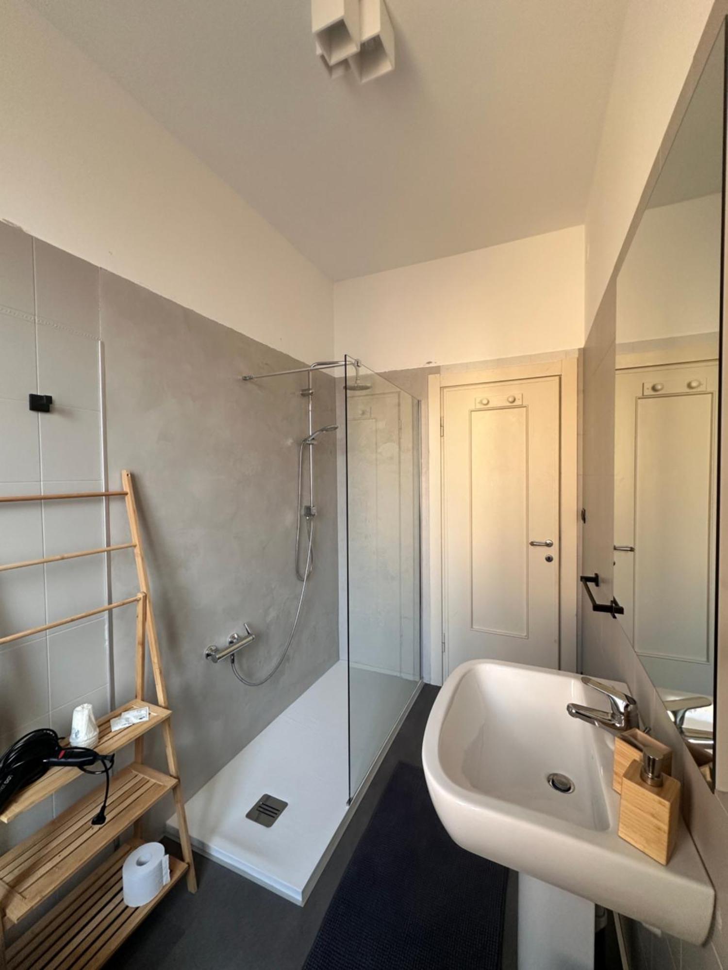 Catullo 12 Hotel เวโรนา ภายนอก รูปภาพ
